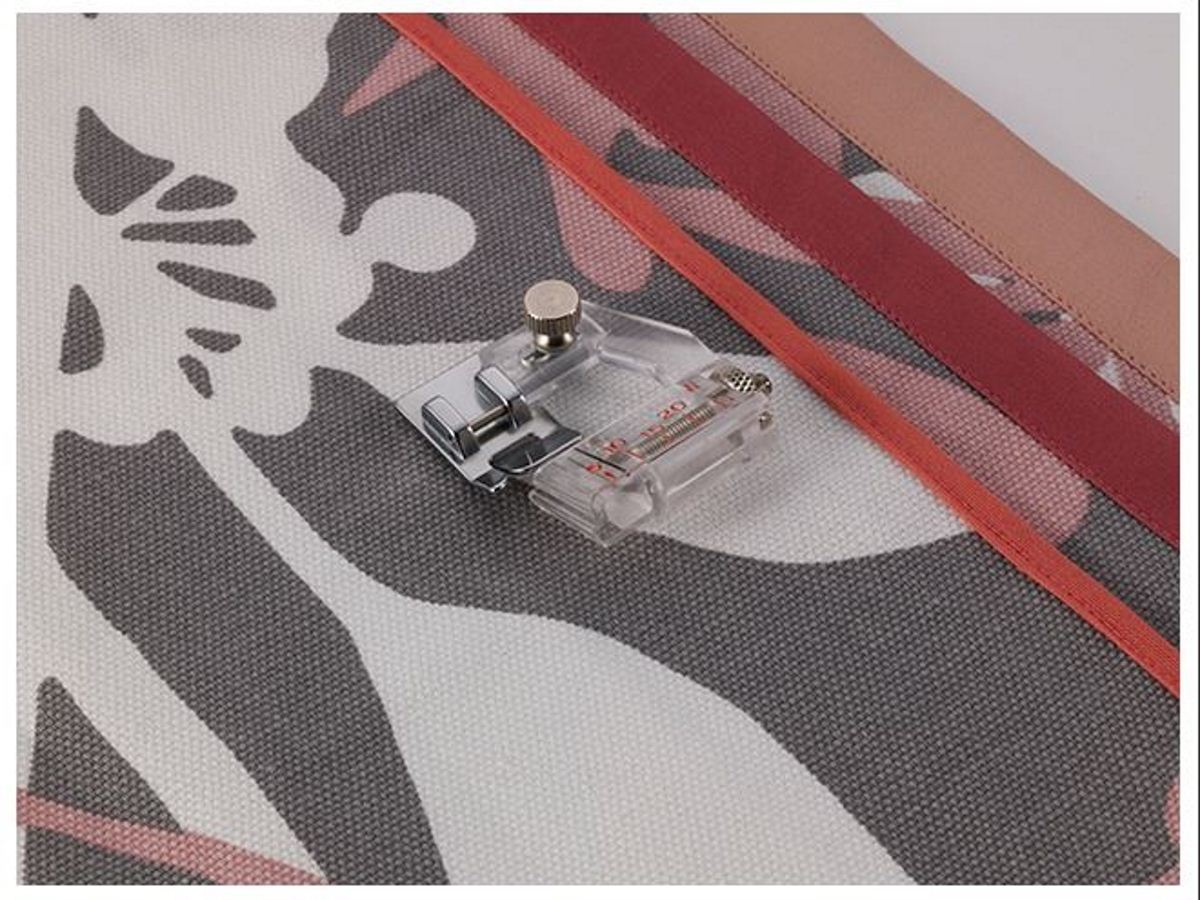 Brother Adjustable Bias Binder Foot (Horizontal)