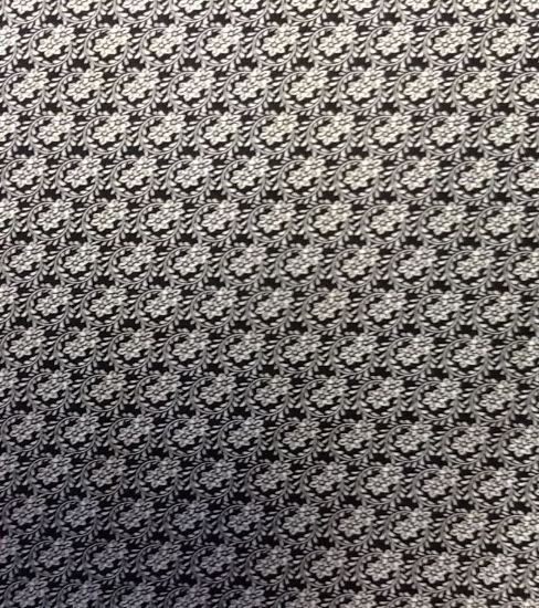 Picture of Black & white small scroll print 3971