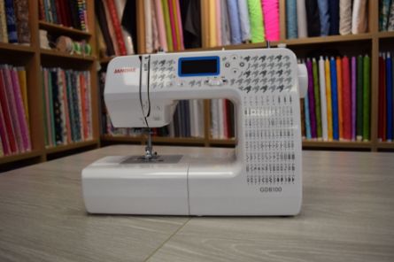 Picture of Janome GD8100 Sewing Machine 